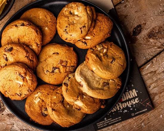 1/2 Dozen Freshly Baked Chocolate Chip Cookies